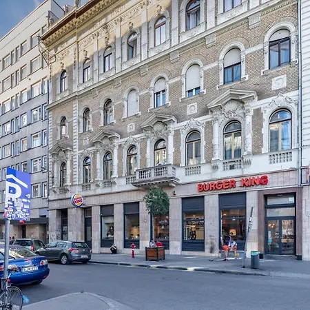 Apartment Huge In The Center Budapest