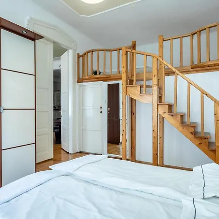 Apartment Huge In The Center Budapest